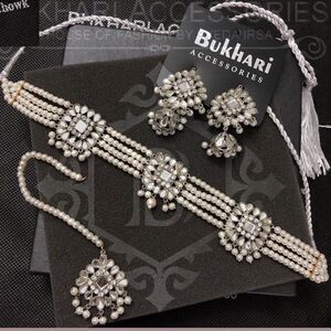 BUKHARI PAKISTANI DESIGNER HEERAMANDI PEARL KUNDAN CHOKER, EARRINGS TIKA SET